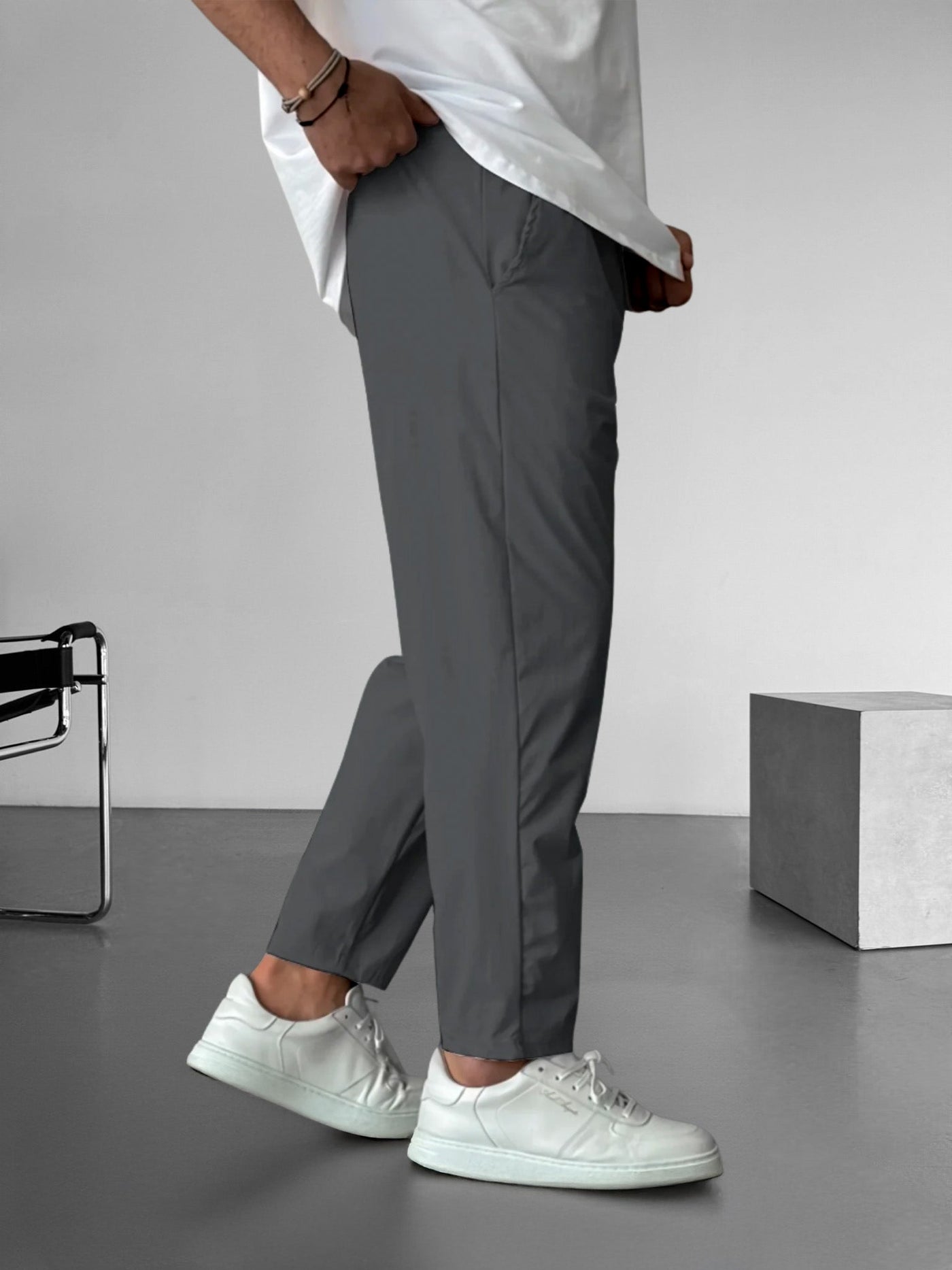 Arden | Lightweight Tapered Trousers