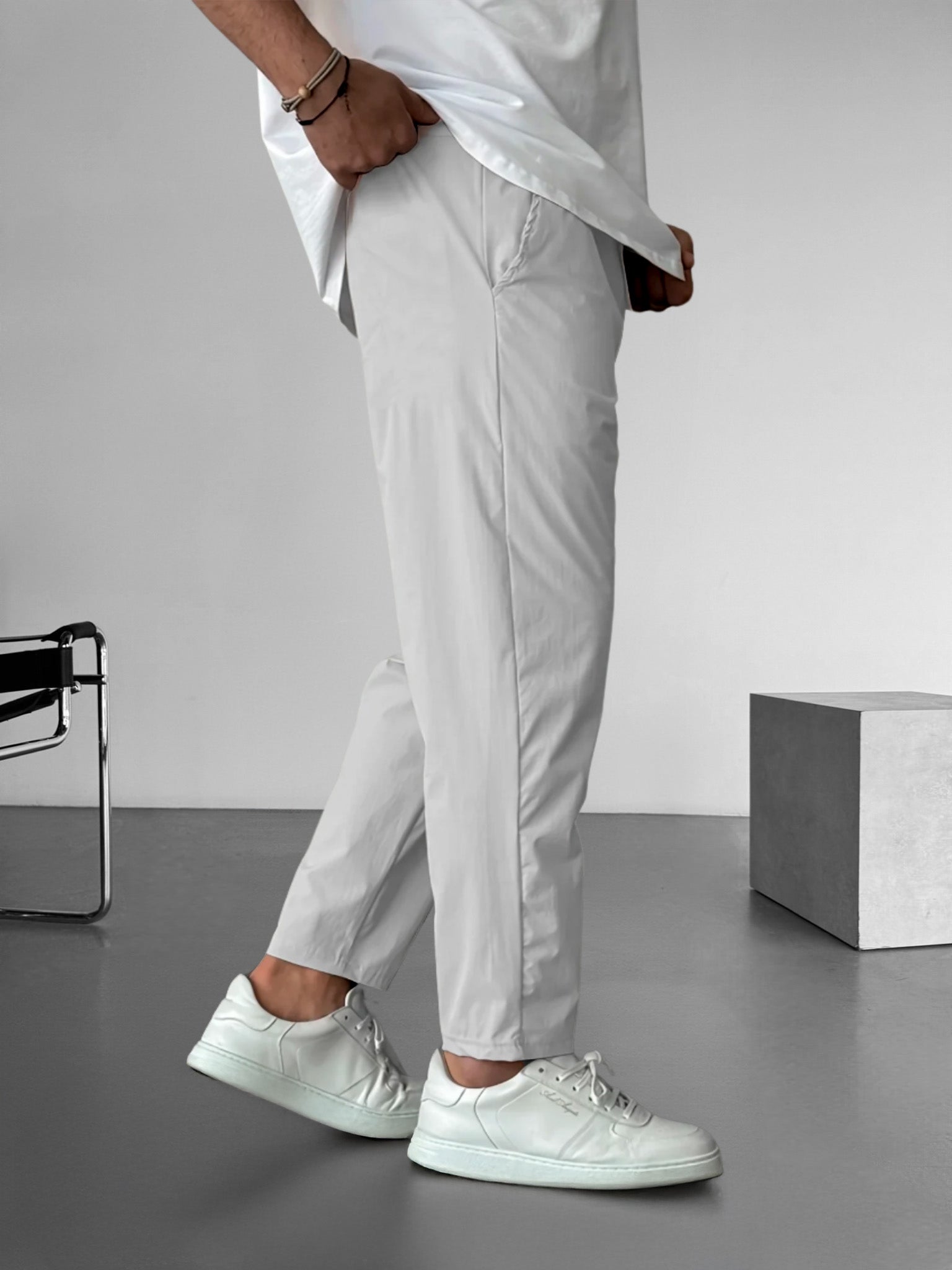 Arden | Lightweight Tapered Trousers