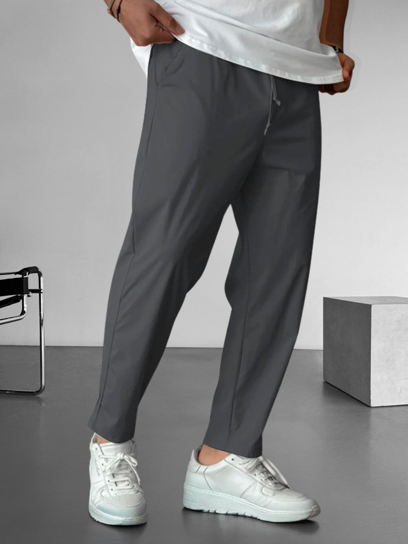 Arden | Lightweight Tapered Trousers