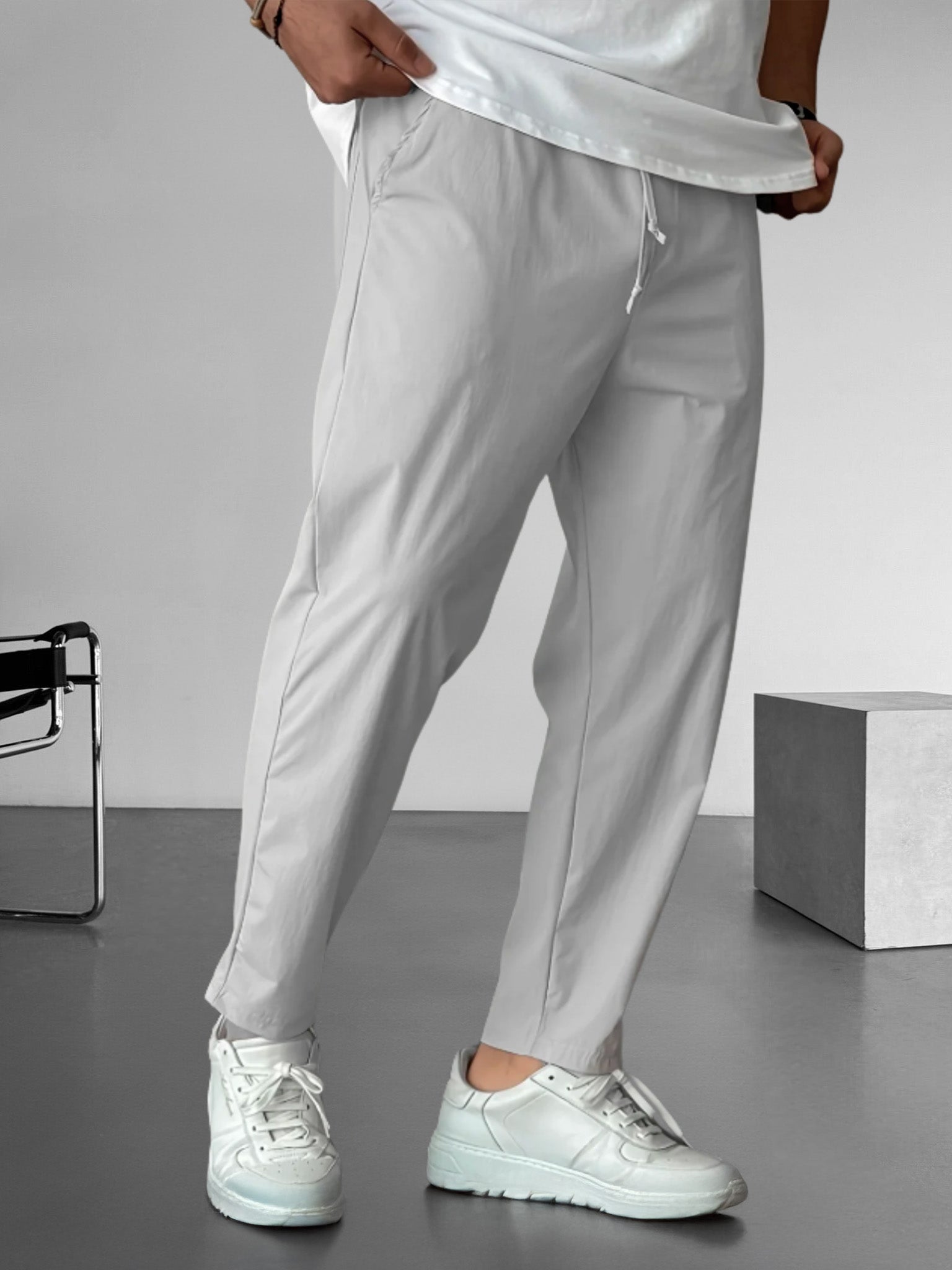 Arden | Lightweight Tapered Trousers