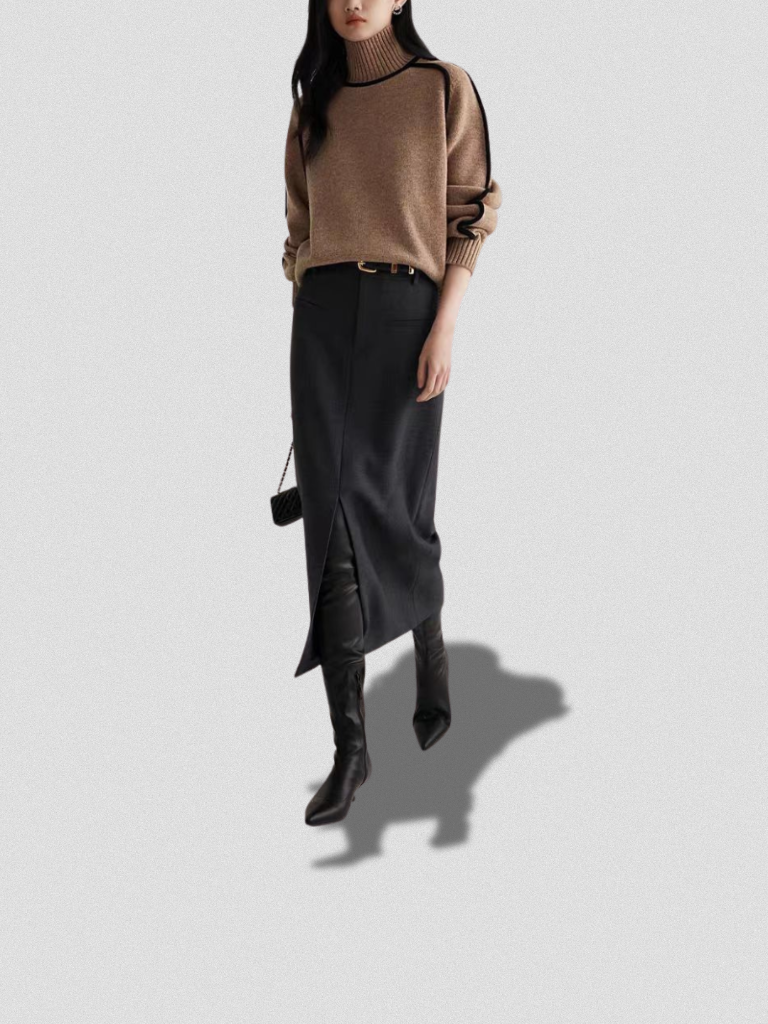 Eloise  | Turtleneck with Contrast Details