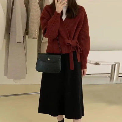 Charlotte | Knitted V-Neck Short Cardigan