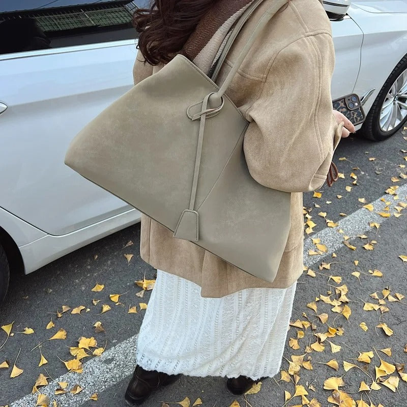 Averly | Luxe Maxi Bag