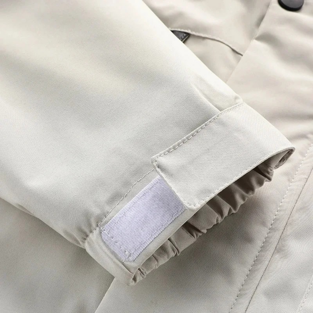 Berenike | Wind & Waterproof Outdoor Jacket